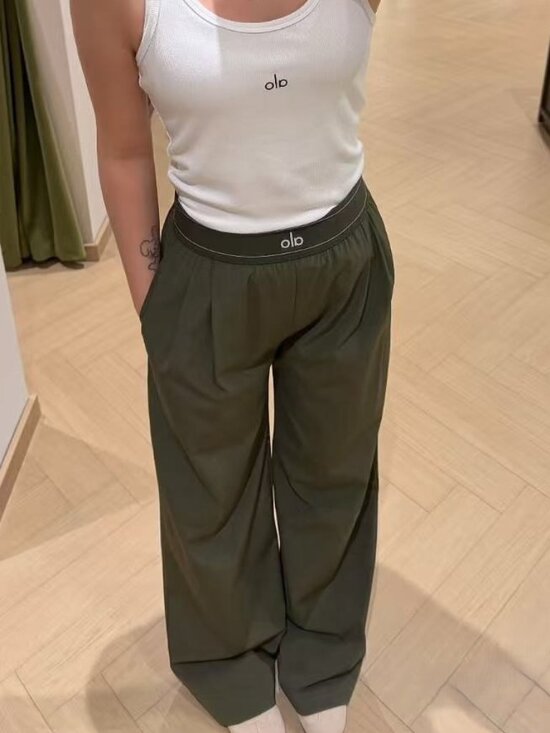 Alo Yoga Pants - Brand new Alo Yoga Suit Up Trouser Olive🍃regular fit 30-inch inseam length 🖤